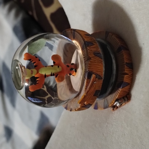 Set at 5 Vintage Disney Mini Snow globes - Picture 3 of 6